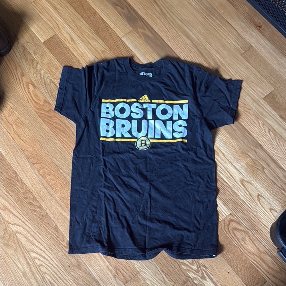 Boston bruins tee shirt